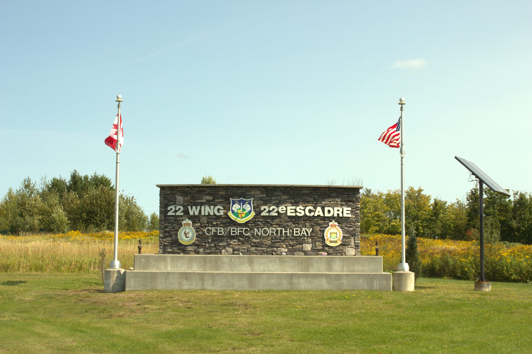 22 Wing and Canadian Forces Base North Bay sign